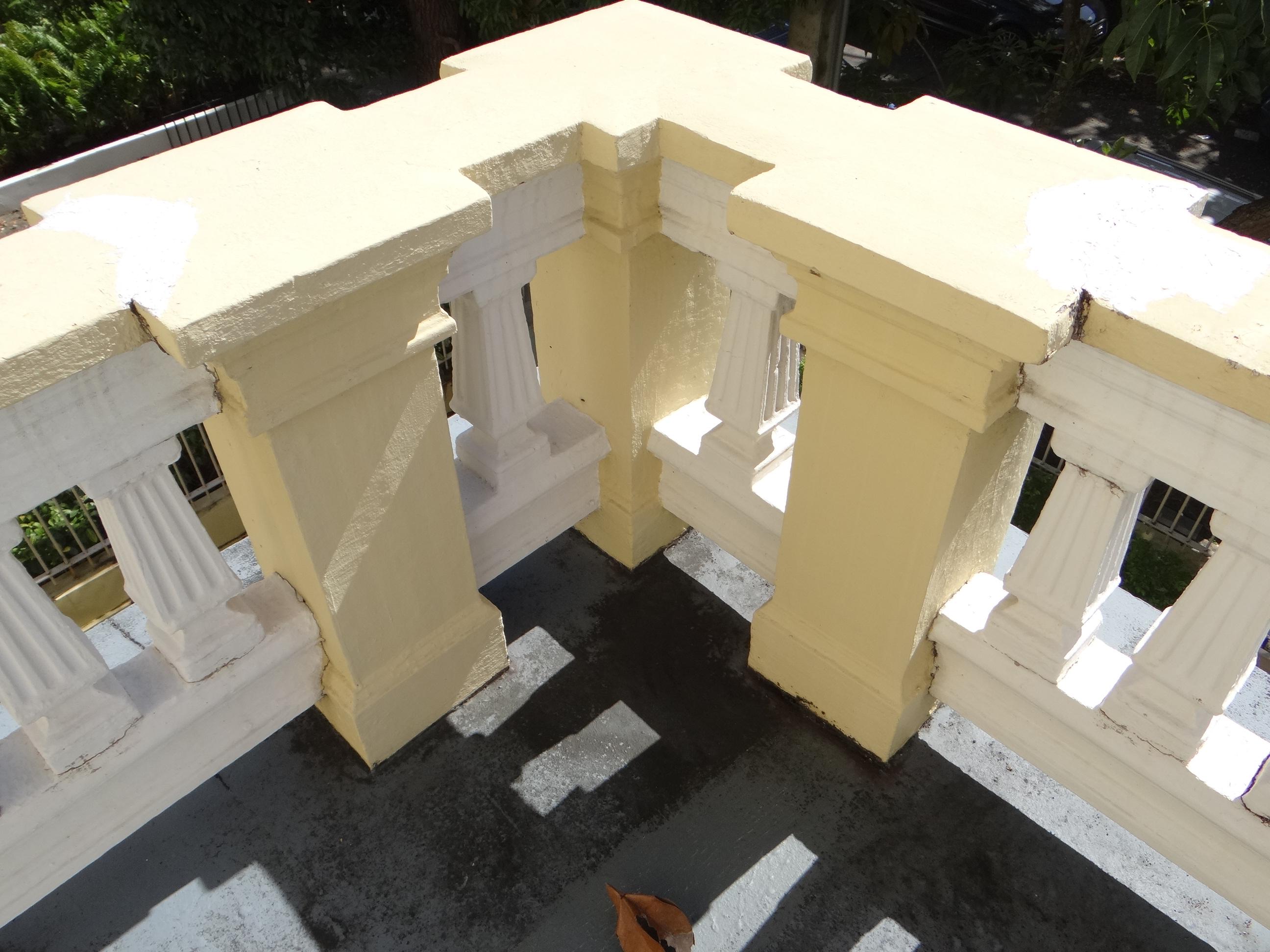 Casa La Giralda - Avenida Miramar, esquina calle Marti 651 - San Juan (Miramar) - 2014 00045